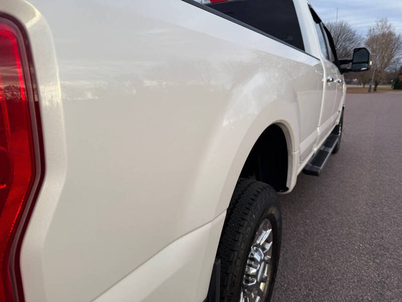 2017 Ford F-250 Super Duty Lariat