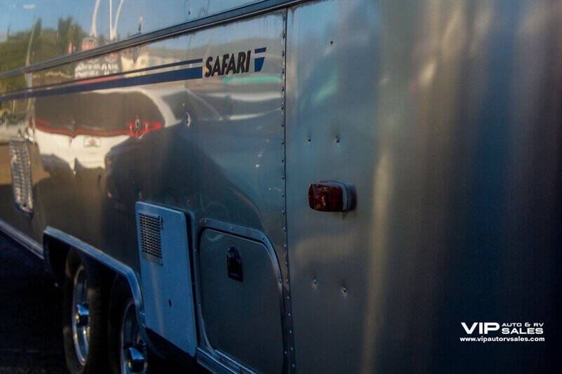 2000 Airstream 26'