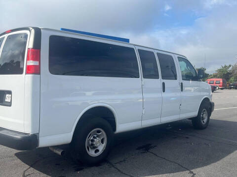 2024 Chevrolet Express LS 3500
