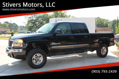 2005 GMC Sierra 2500HD for sale at Stivers Motors, LLC in Nash TX