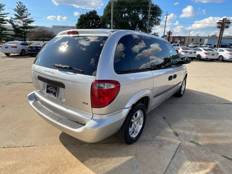 2003 Dodge Caravan SE