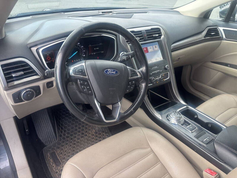 2019 Ford Fusion SEL