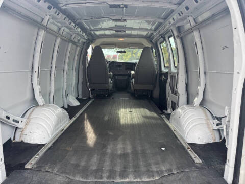 2019 Chevrolet Express 2500