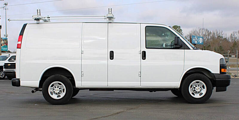 2024 Chevrolet Express 2500