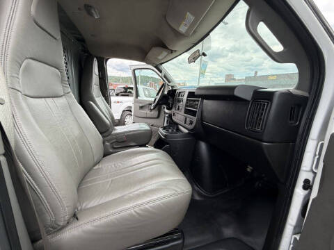 2016 Chevrolet Express 2500