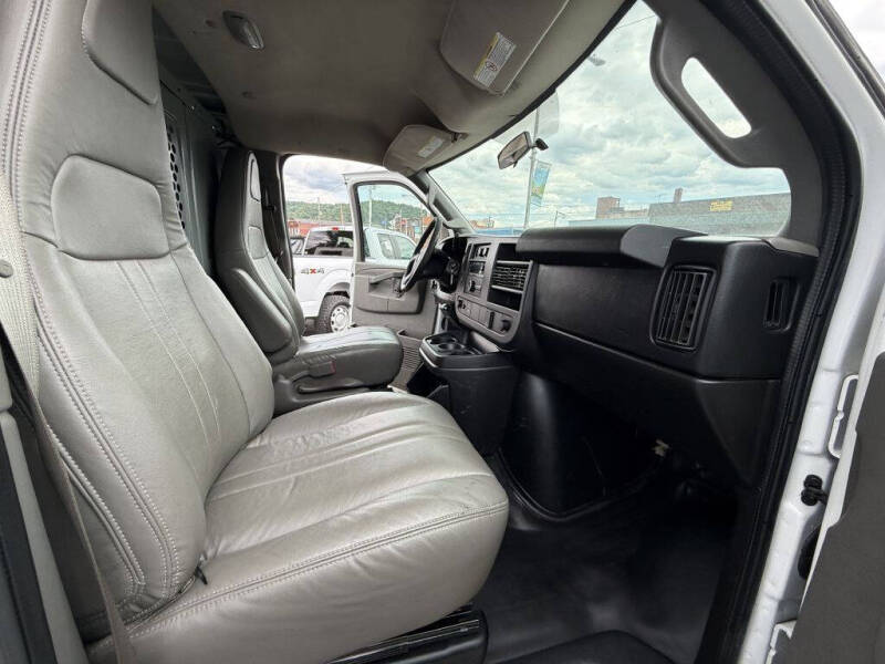 2016 Chevrolet Express 2500