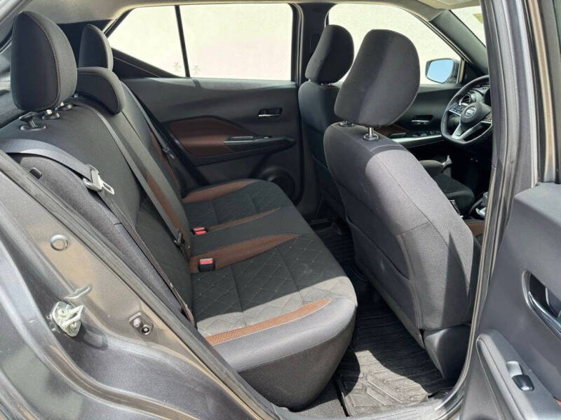 2018 Nissan Kicks SR