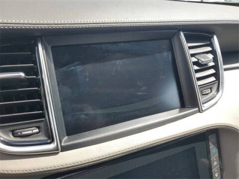 2025 Infiniti QX50 Luxe