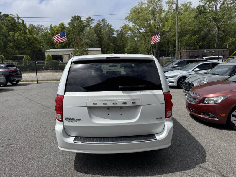 2017 Dodge Grand Caravan SE