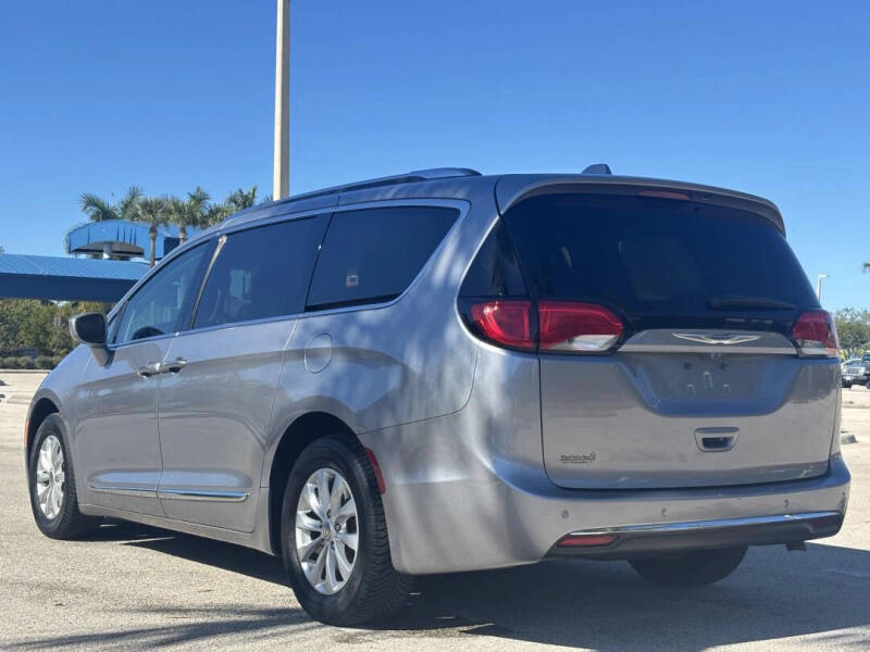 2019 Chrysler Pacifica Touring L