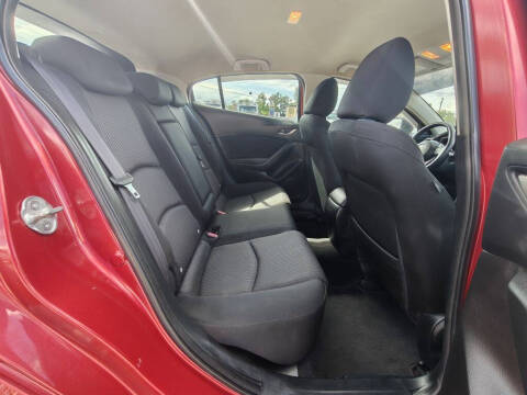 2015 Mazda MAZDA3 i Touring