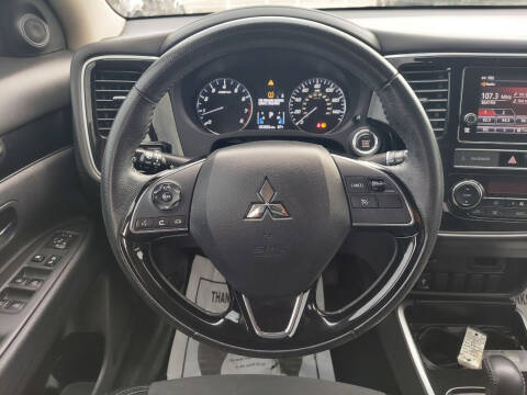 2019 Mitsubishi Outlander SE