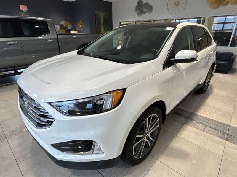 2022 Ford Edge Titanium