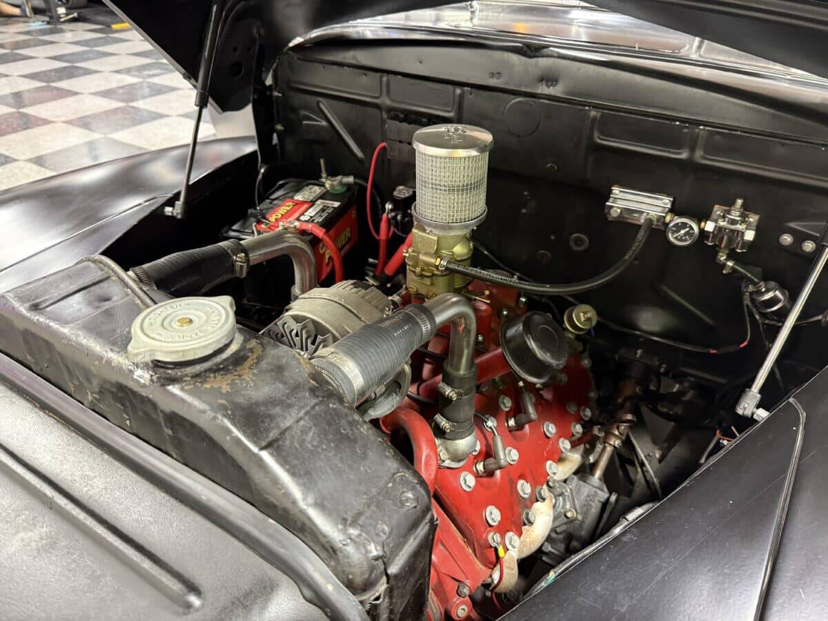 1946 Ford Coupe 43