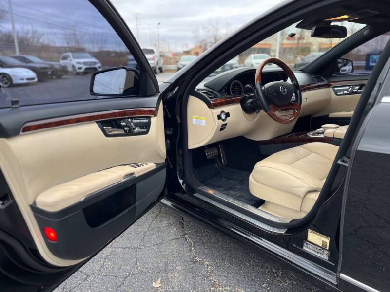 2011 Mercedes-Benz S-Class S 550 4MATIC