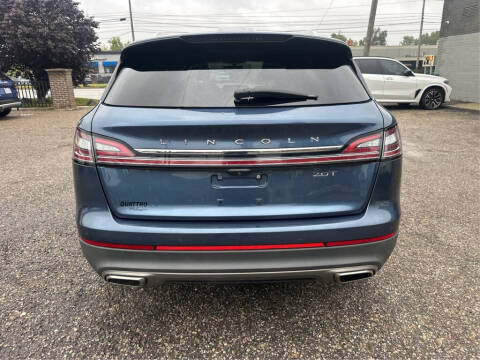 2019 Lincoln Nautilus Select