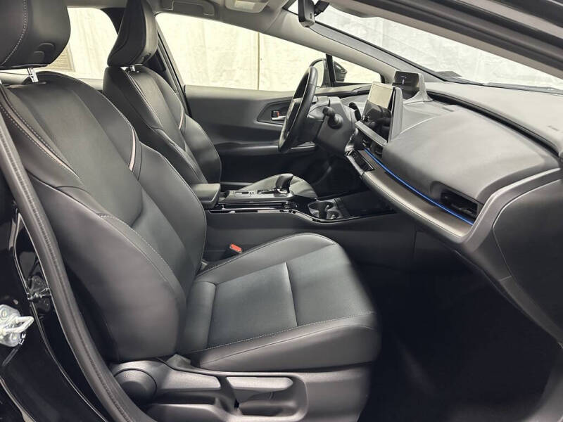 2025 Toyota Prius XLE