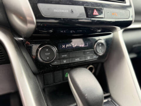 2019 Mitsubishi Eclipse Cross ES