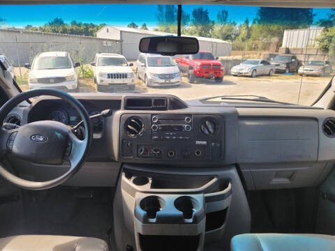 2013 Ford E-Series E-350 SD