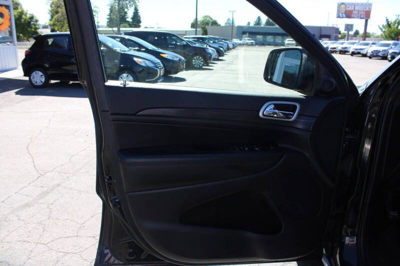 2021 Jeep Grand Cherokee Laredo E