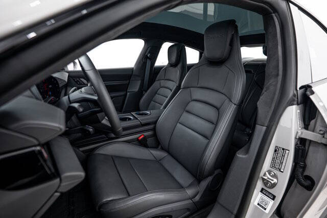 2022 Porsche Taycan Turbo S