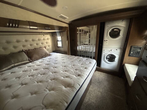 2016 CEDAR CREEK 38EL