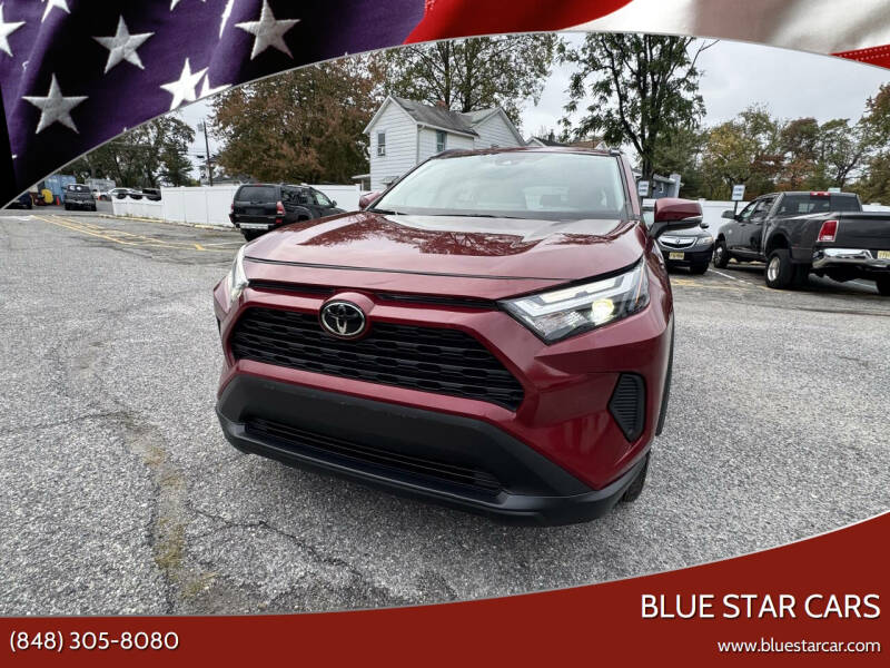 2025 Toyota RAV4 XLE's photo