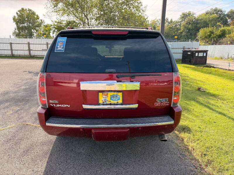 2011 GMC Yukon Denali