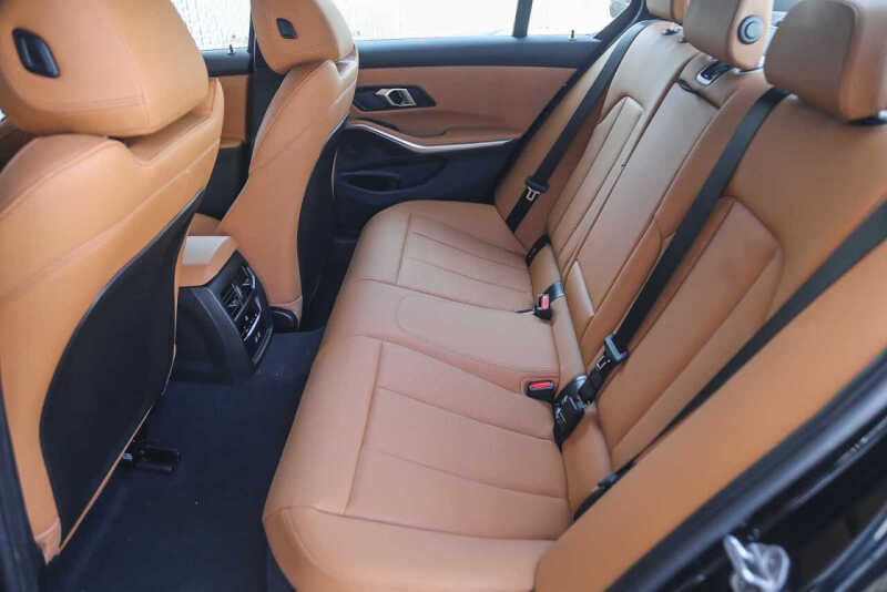 2025 BMW 3 Series 330i xDrive