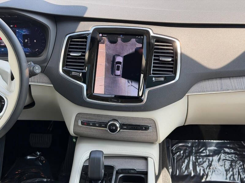 2023 Volvo XC90 B5 Plus Bright Theme