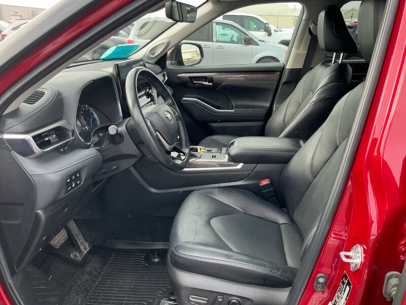 2022 Toyota Highlander Hybrid Limited