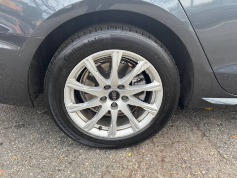 2021 Audi A4 quattro Premium 40 TFSI