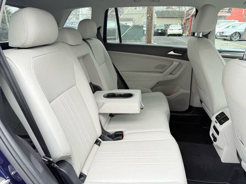 2022 Volkswagen Tiguan SE 4Motion