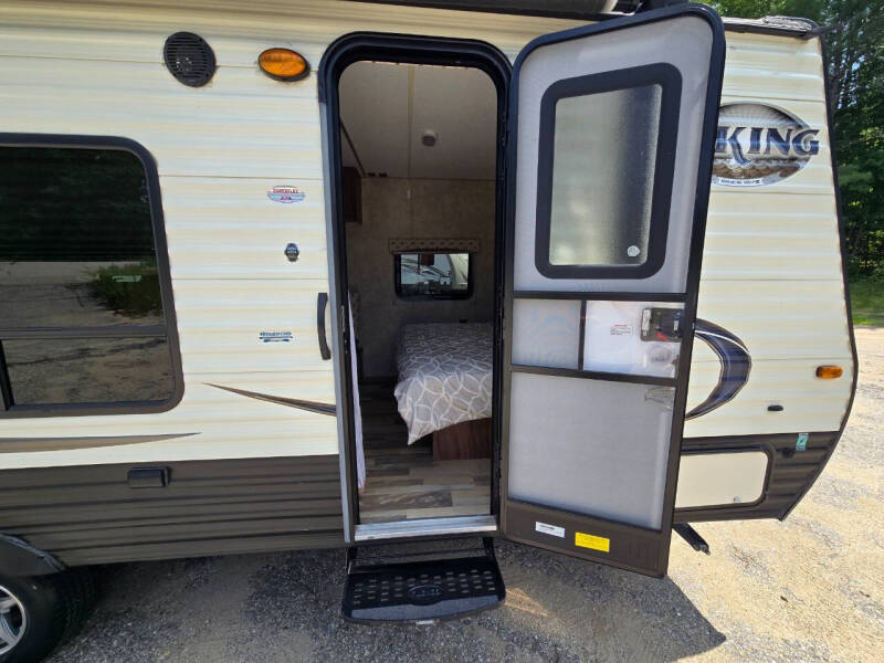 2017 Viking 21FQ