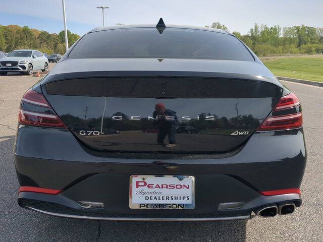 2023 Genesis G70