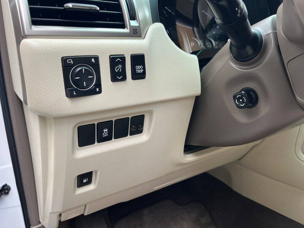 2013 Lexus GX 460 38