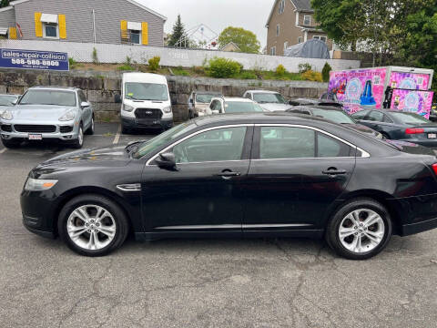 2014 Ford Taurus SEL