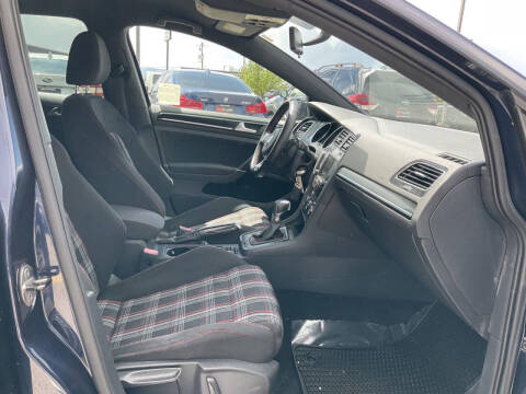 2017 Volkswagen Golf GTI S