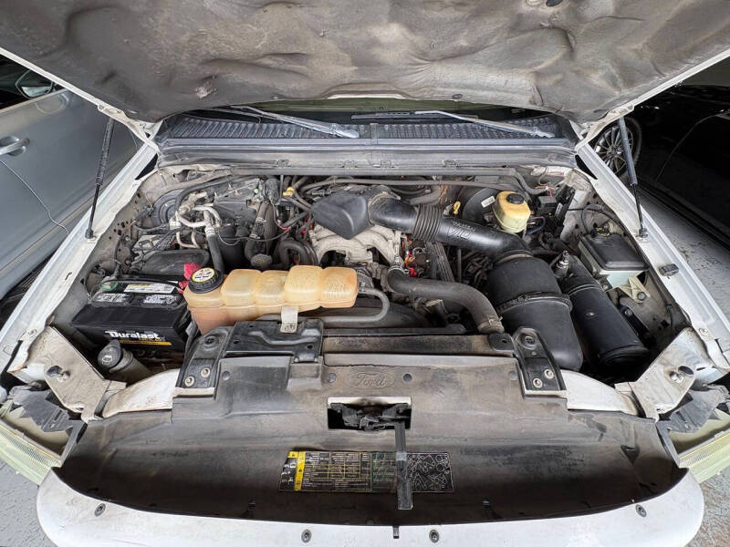 2004 Ford Excursion Eddie Bauer
