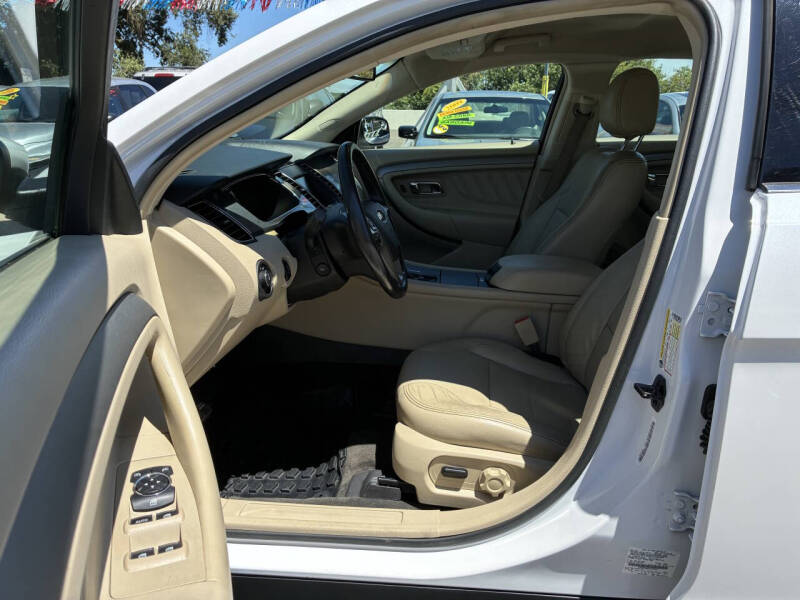 2014 Ford Taurus SEL