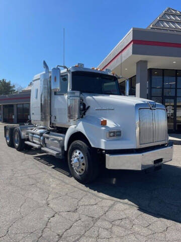 2020 Western Star 4900 SB