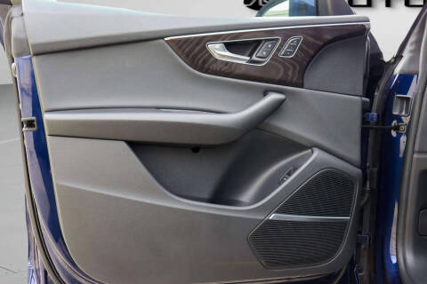 2021 Audi Q8 quattro Premium Plus 55 TFSI