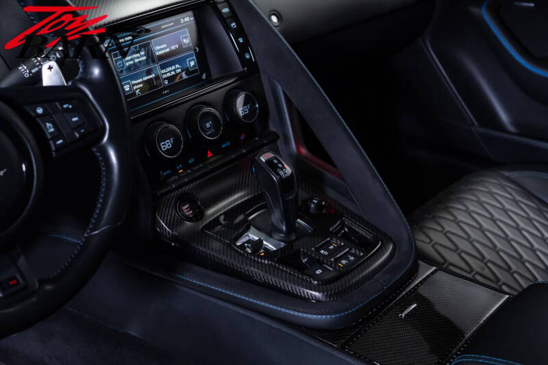 2017 Jaguar F-TYPE SVR