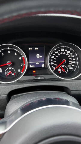 2016 Volkswagen Golf GTI S