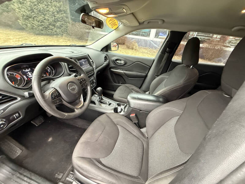 2019 Jeep Cherokee Latitude