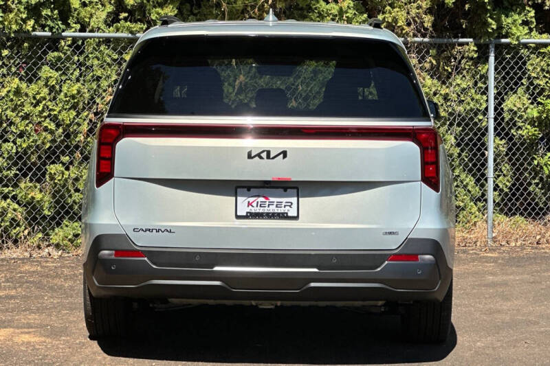 2026 Kia Carnival Hybrid SX