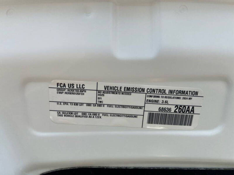 2024 Chrysler Pacifica Plug-In Hybrid Select