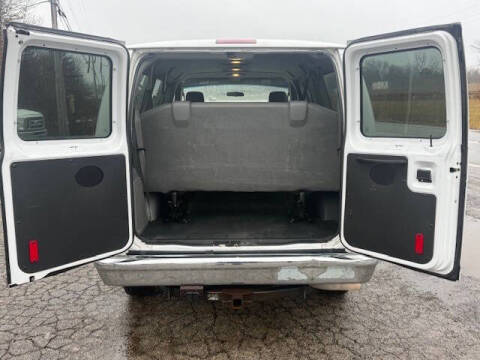 2013 Ford E-Series E-350 SD XLT