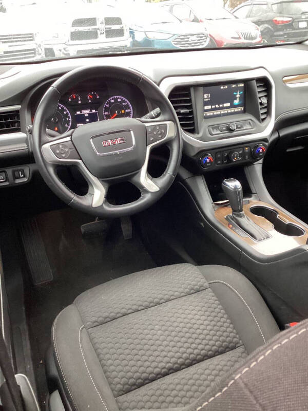 2018 GMC Acadia SLE-1