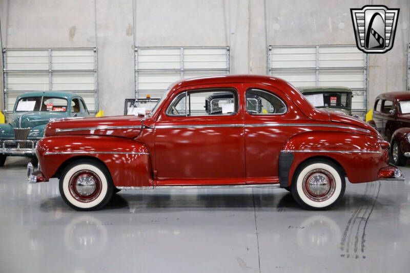 1947 Ford Deluxe